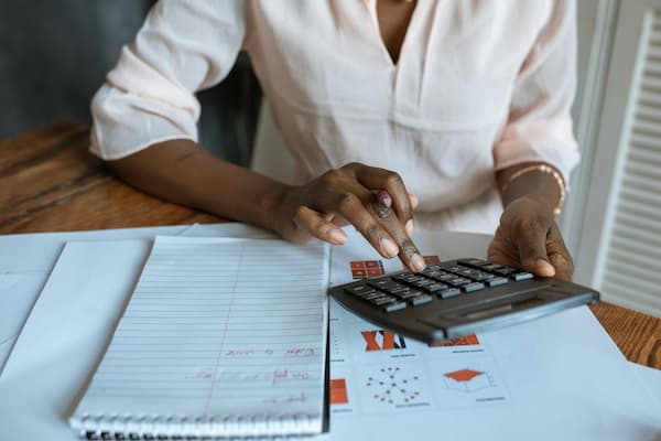 实物贵金属递延提金费用什么意思
